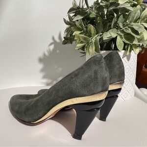 Escada Green Gold Suede Leather Pumps Heels Italy Women Size 5.5 Vero Cuoio